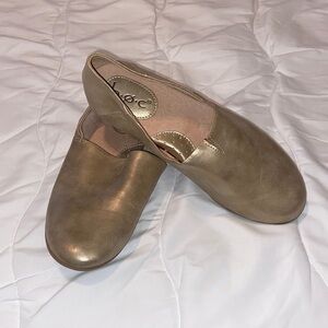 b.o.c. Gold Women's Loafers